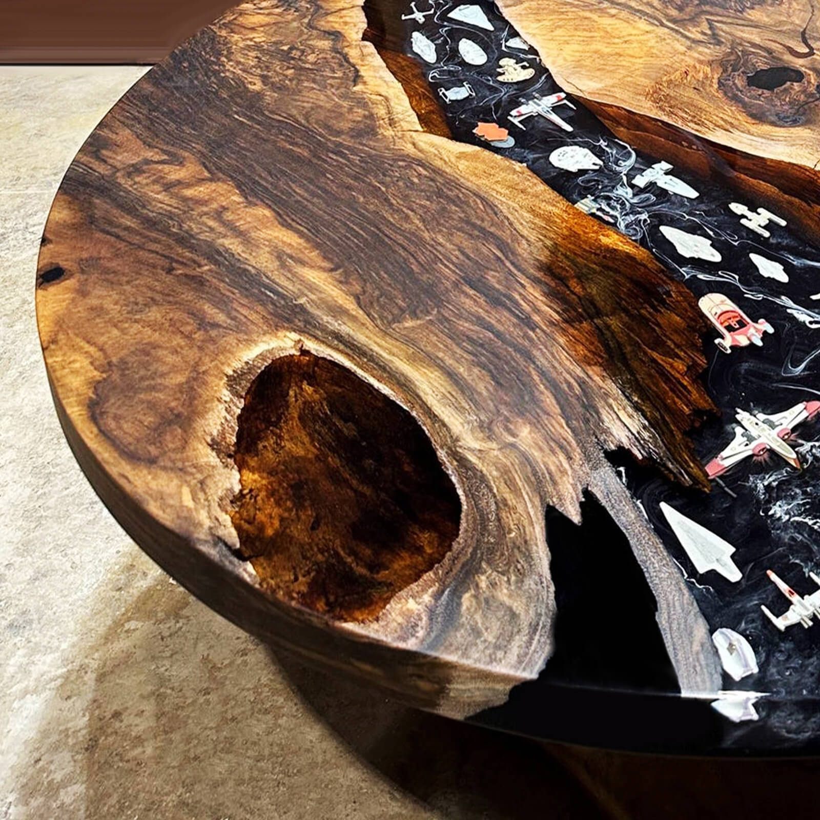 Custom Black Walnut Epoxy Resin Round Coffee Table Black Resin