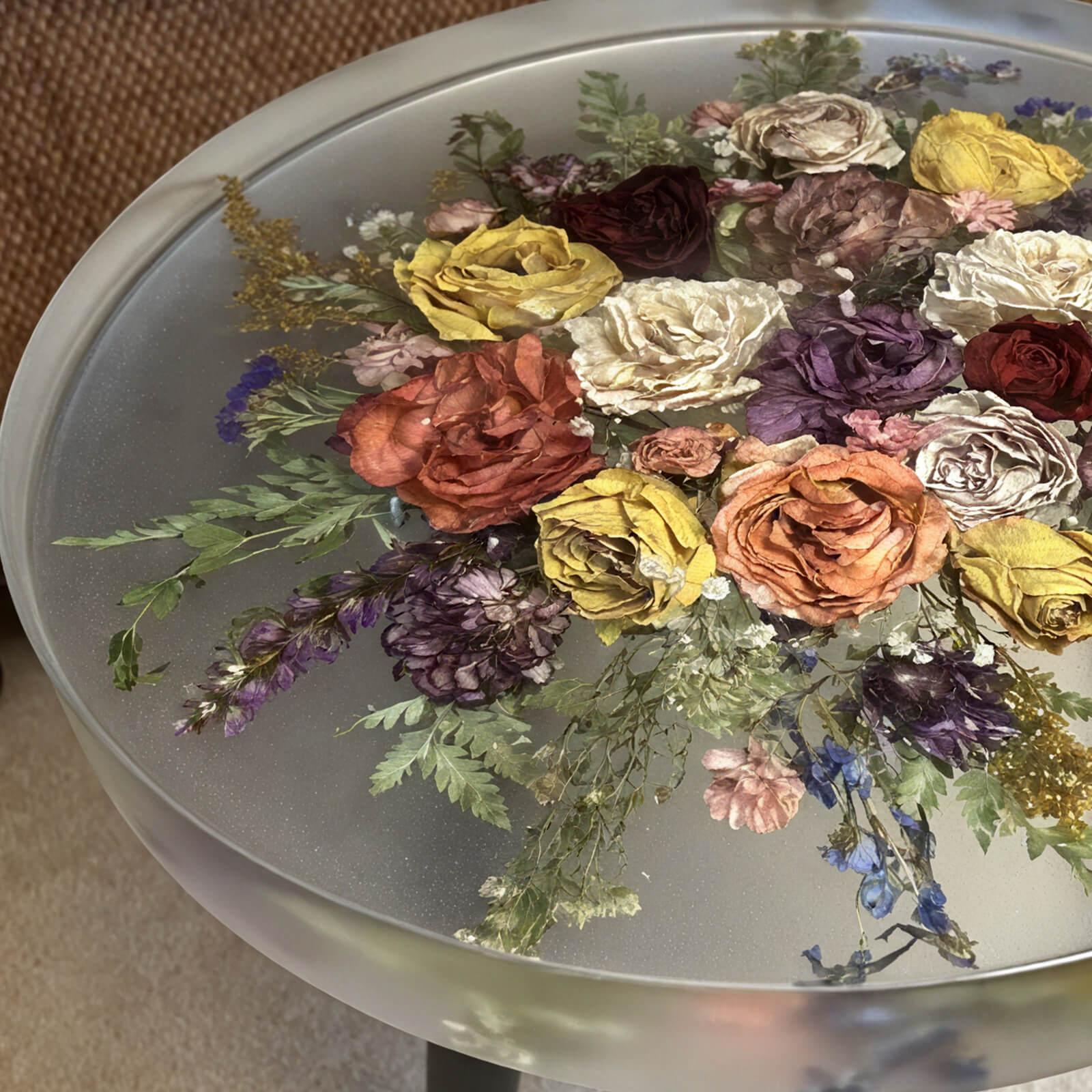 Custom Epoxy Resin Round Flower Coffee Table Transparent Resin