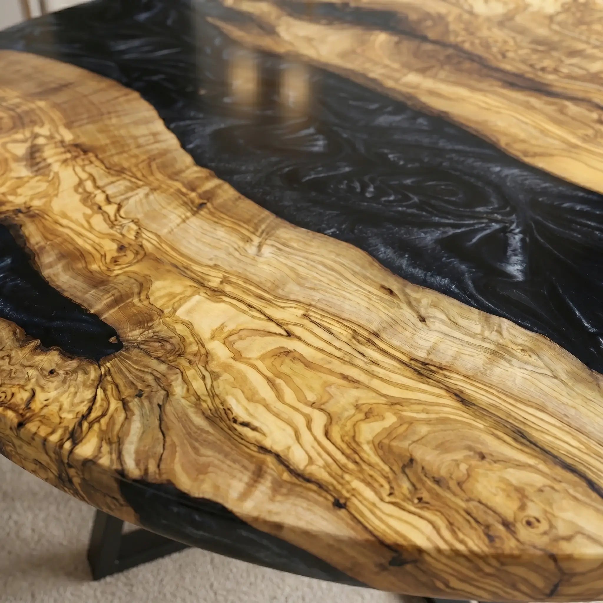 Custom Olive Epoxy Resin Round Coffee Table Black Resin