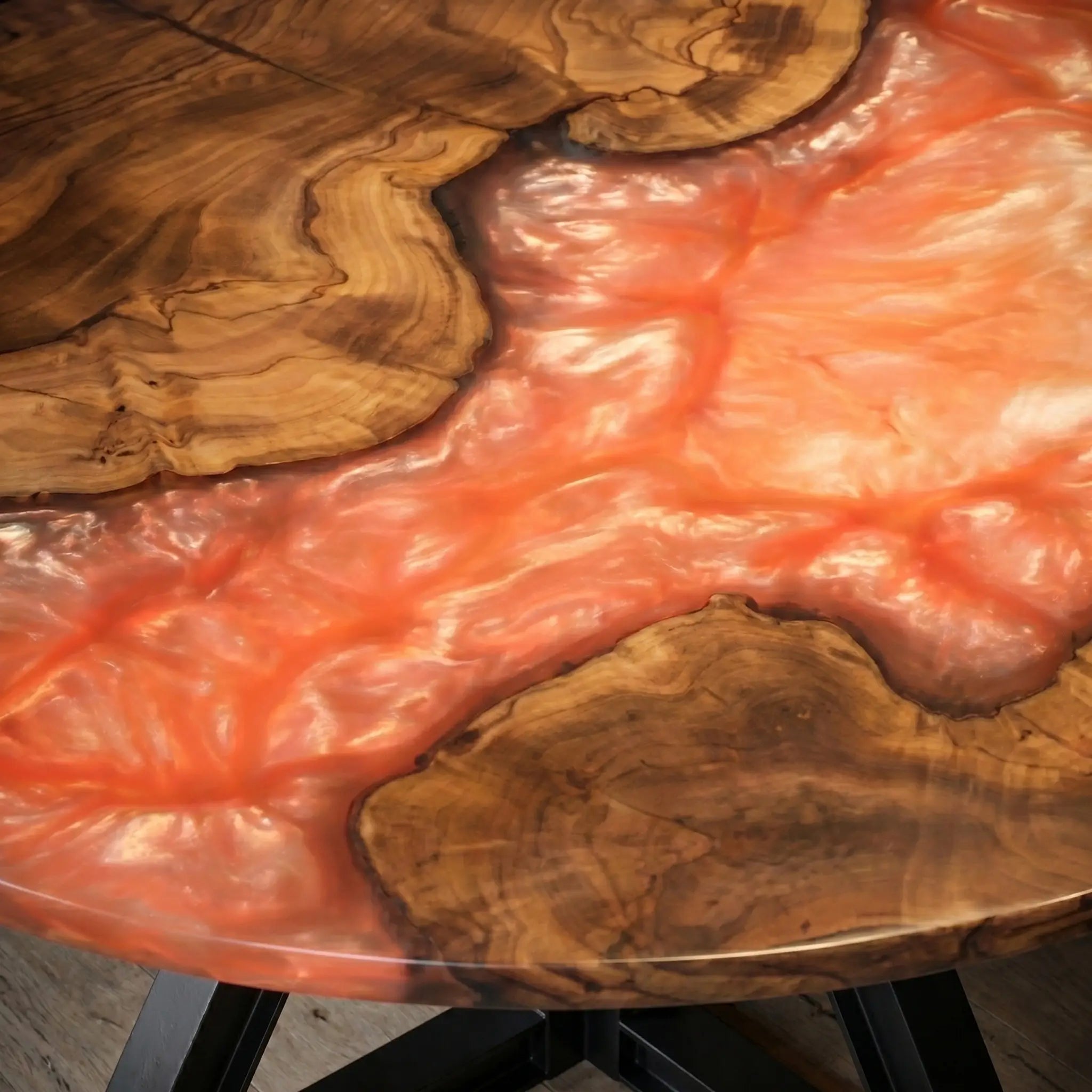 Custom Olive Epoxy Resin Round Coffee Table Orange Resin
