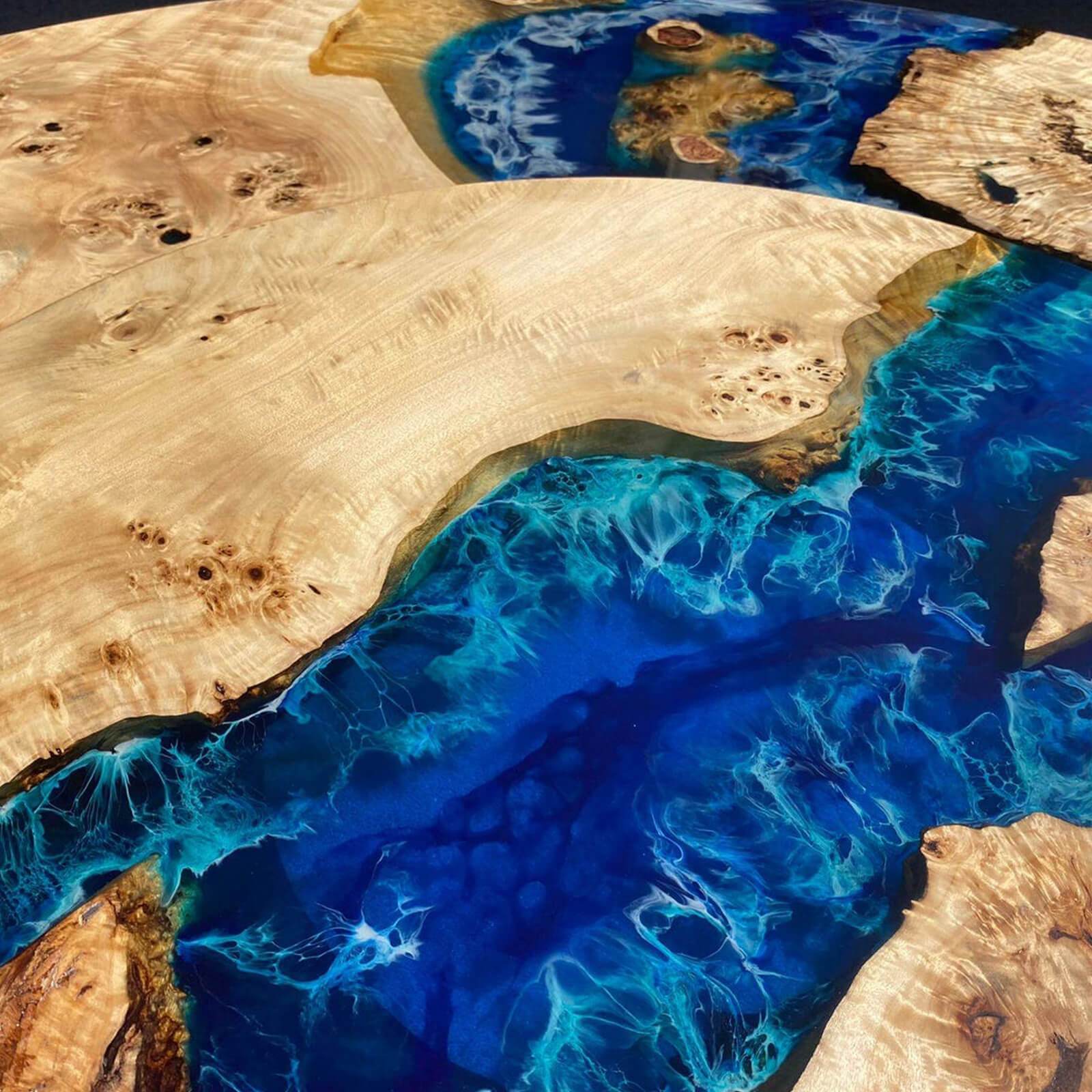 Custom Poplar Epoxy Resin Round Coffee Table Blue Resin