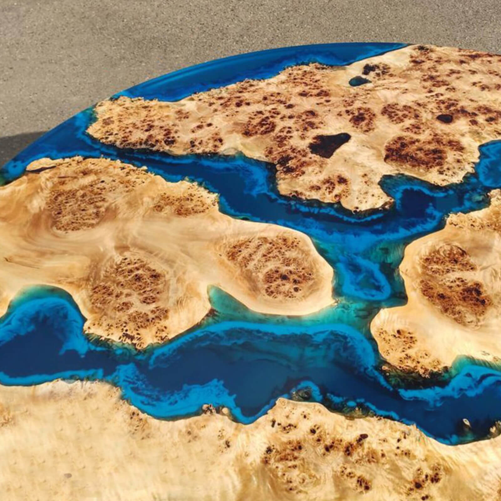 Custom Poplar Epoxy Resin Round Coffee Table Blue Resin
