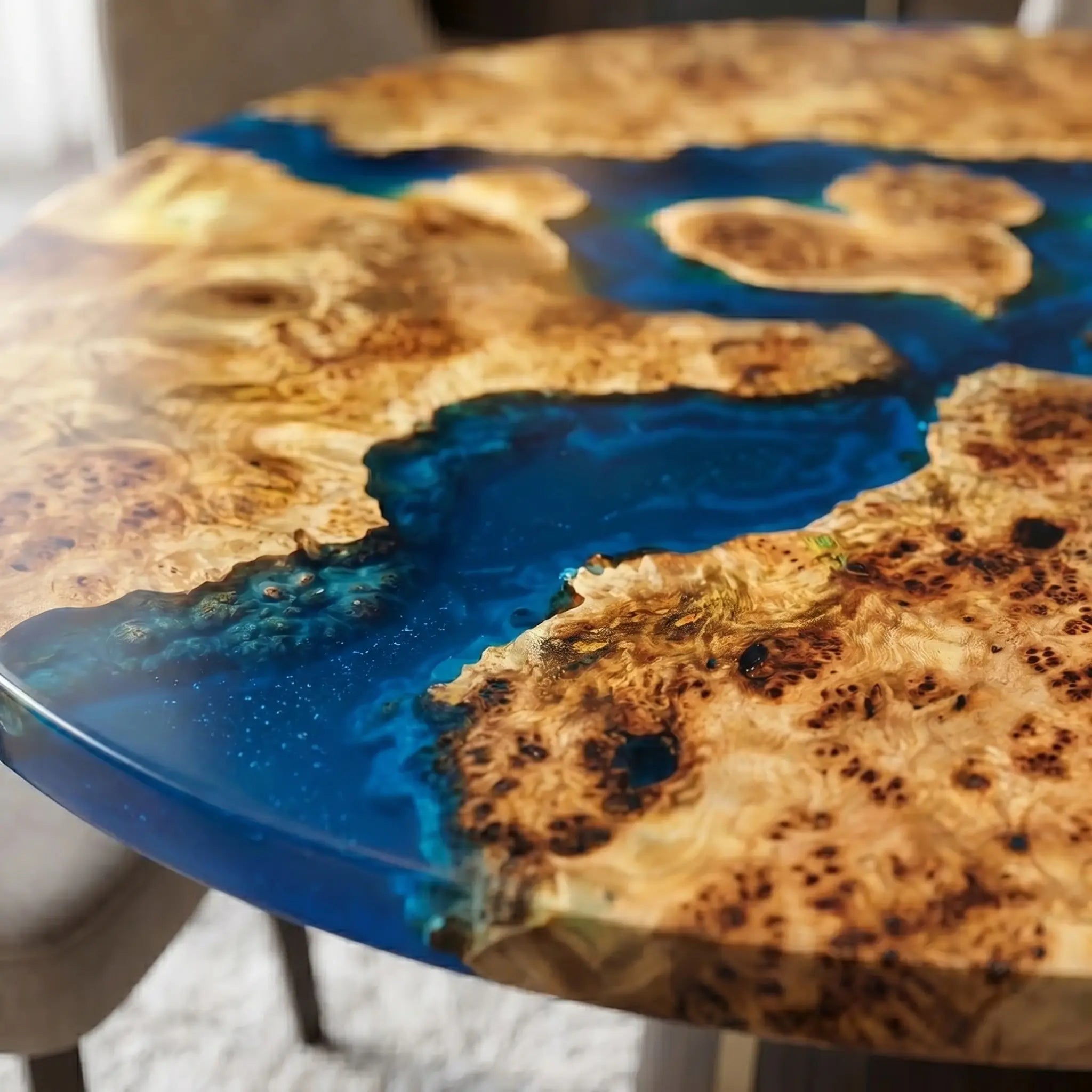 Custom Poplar Epoxy Resin Round Coffee Table Blue Resin
