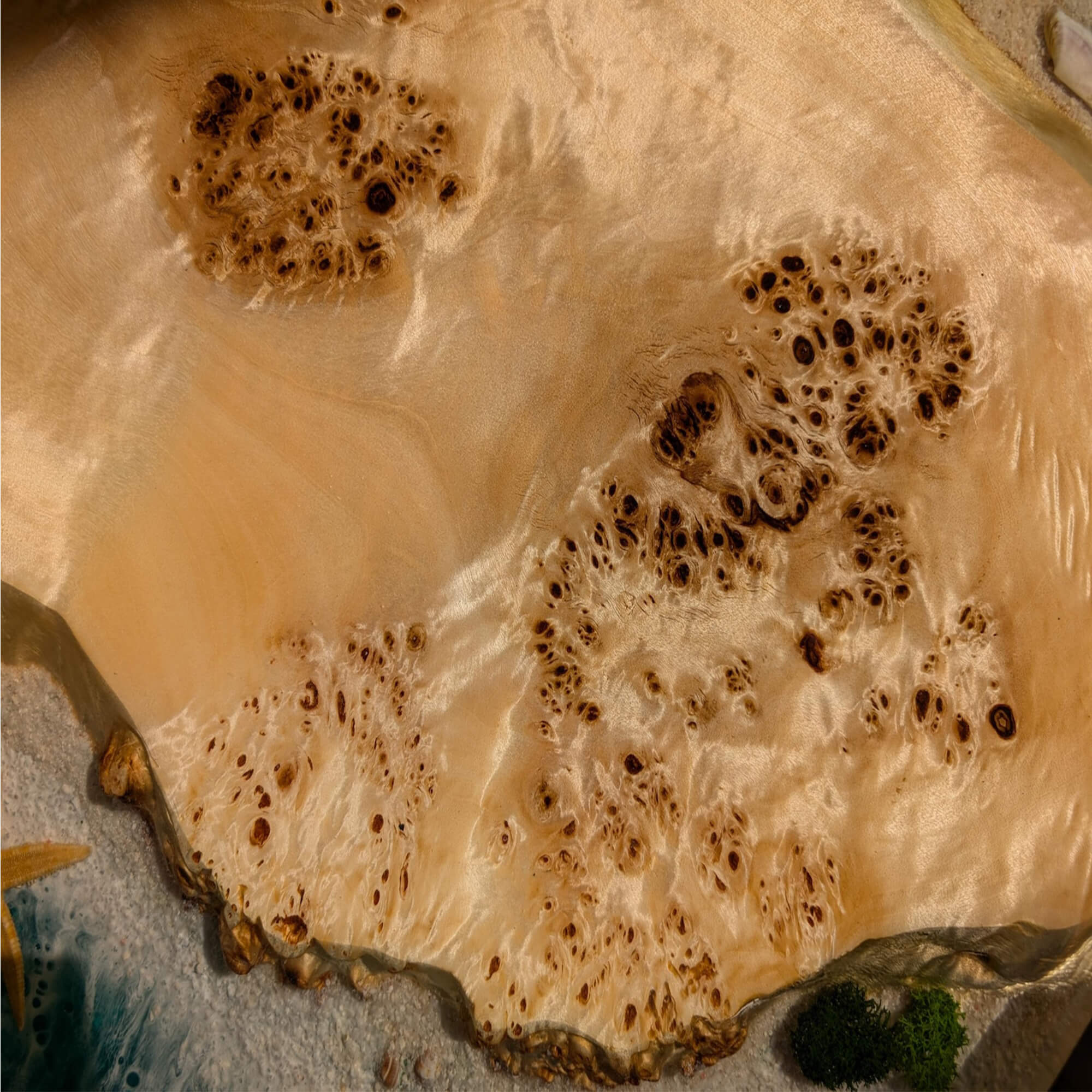 Custom Poplar Epoxy Resin Round Coffee Table Blue Resin