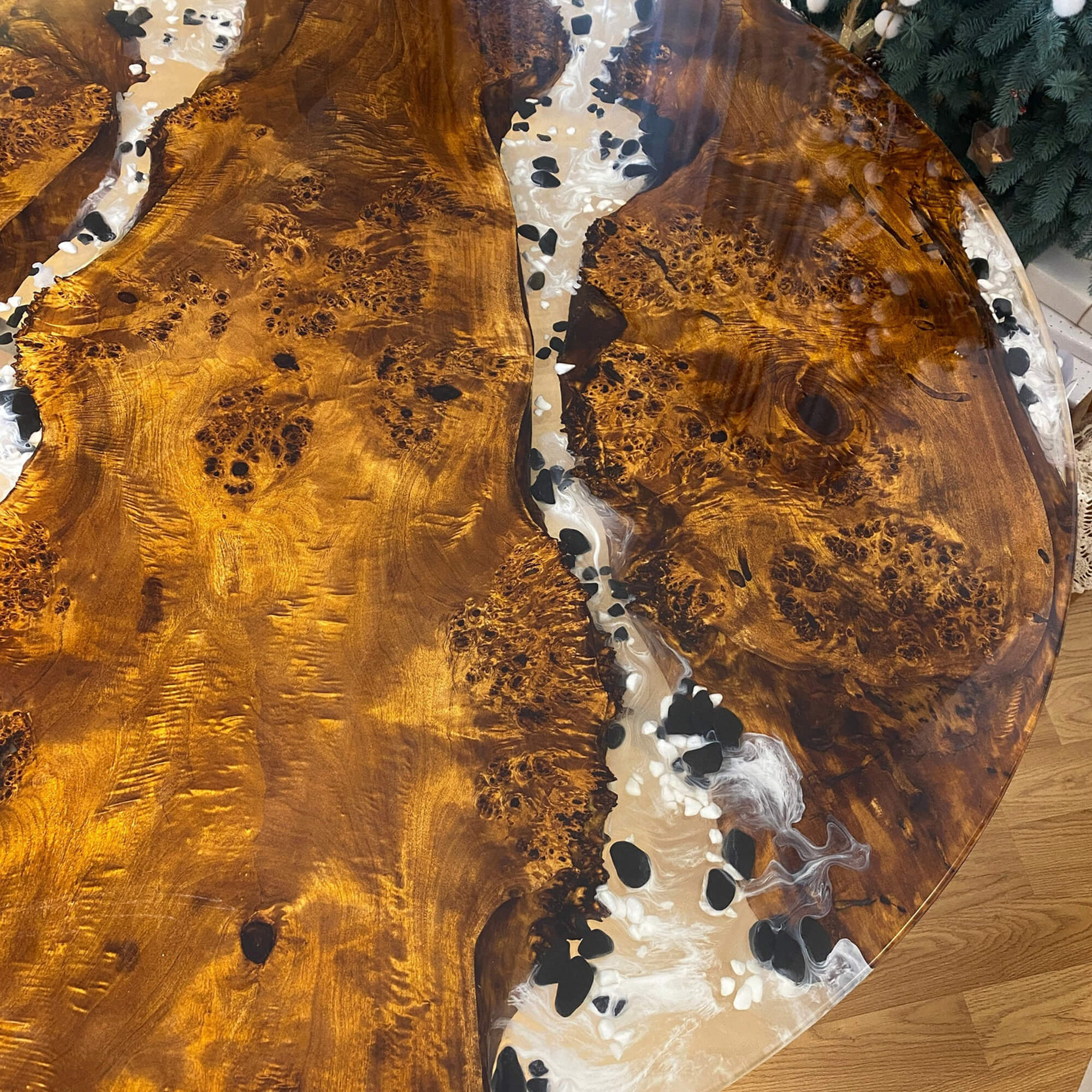 Custom Poplar Epoxy Resin Round Coffee Table White Resin