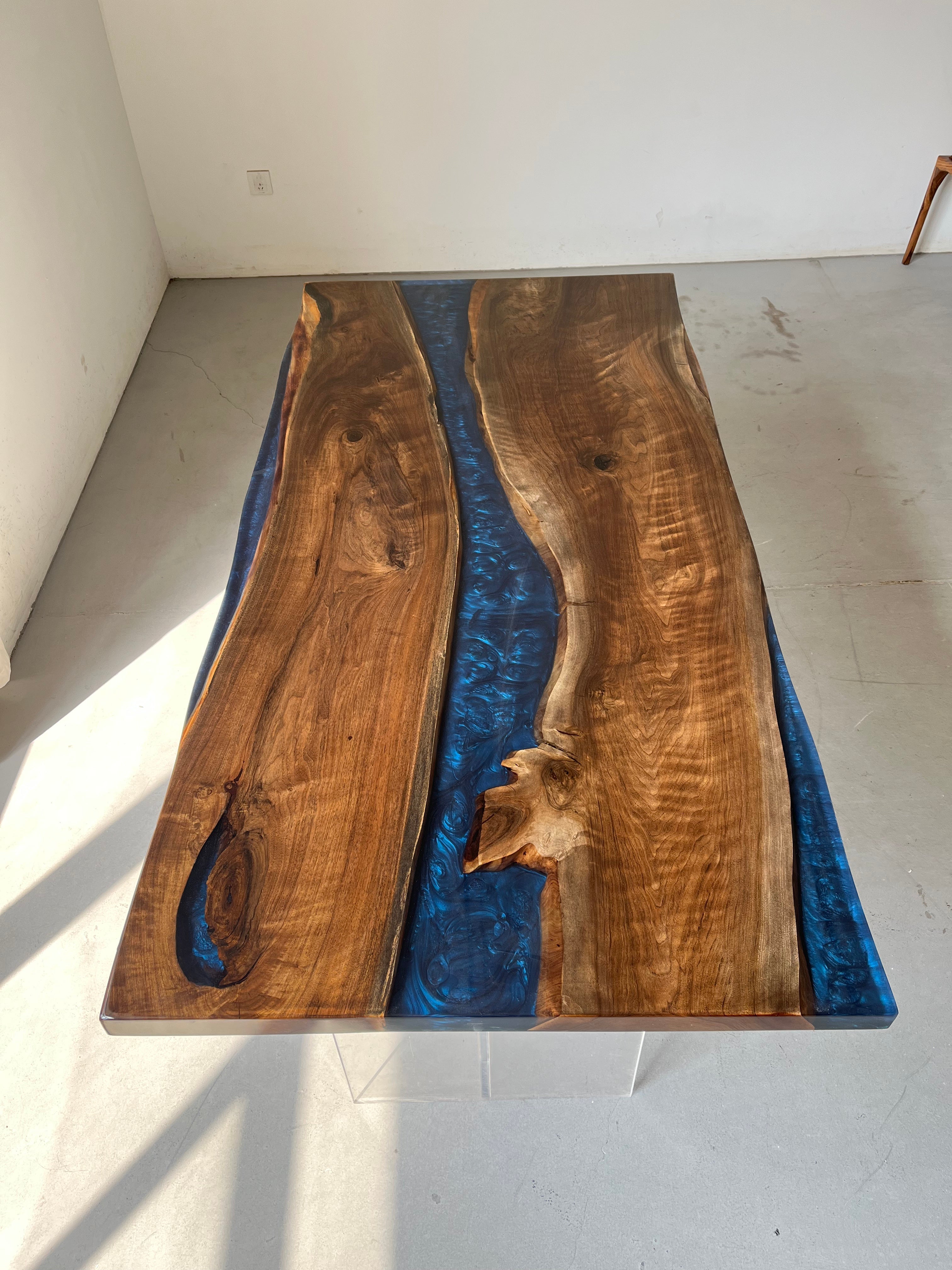 Custom Walnut Epoxy Resin River Table Black Resin ERT-99 - image 8 | ThawHome