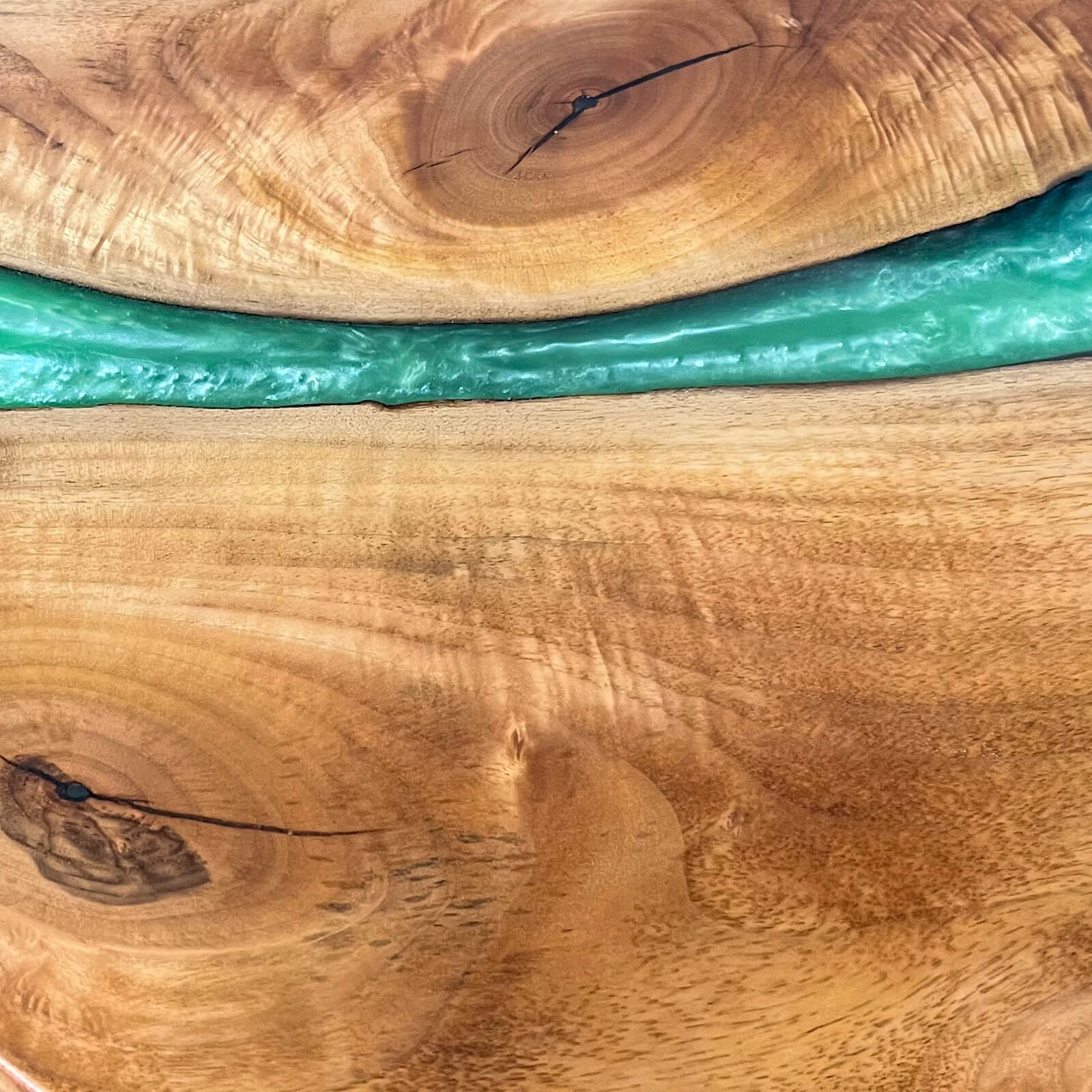 Custom Walnut Epoxy Resin Round Coffee Table Green Resin