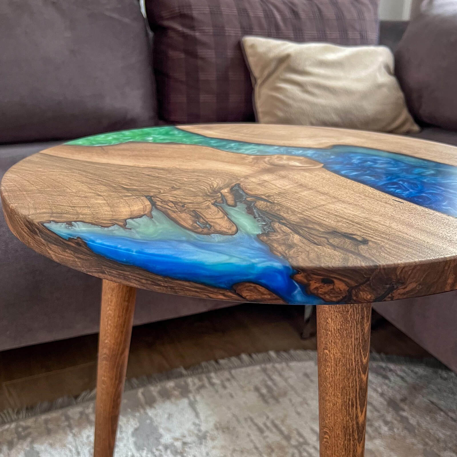 Custom Walnut Epoxy Resin Round Coffee Table Green&Blue Resin