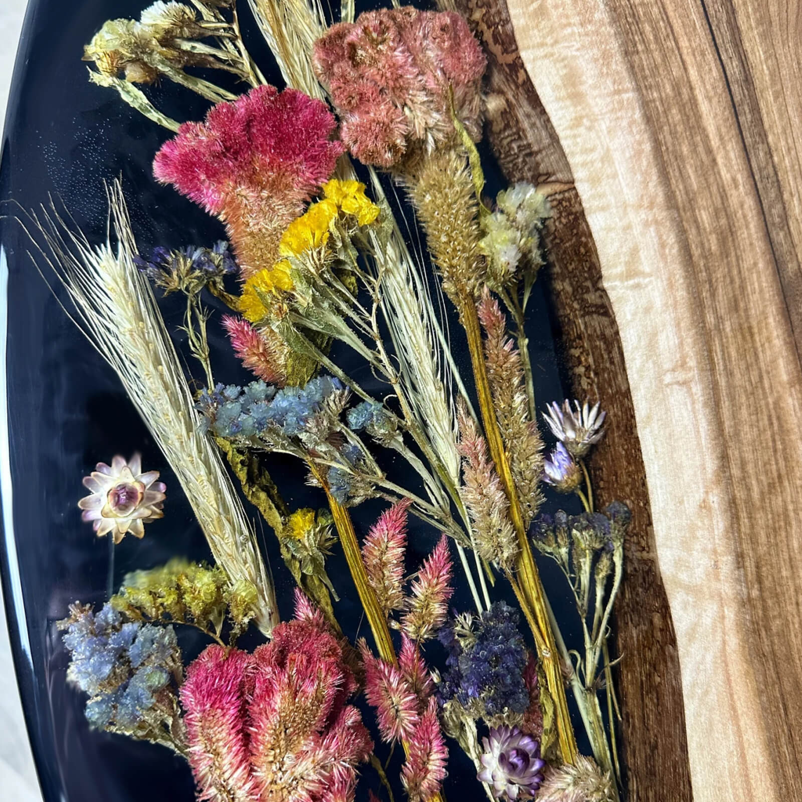 Custom Walnut Epoxy Resin Round Flower Coffee Table Black Resin