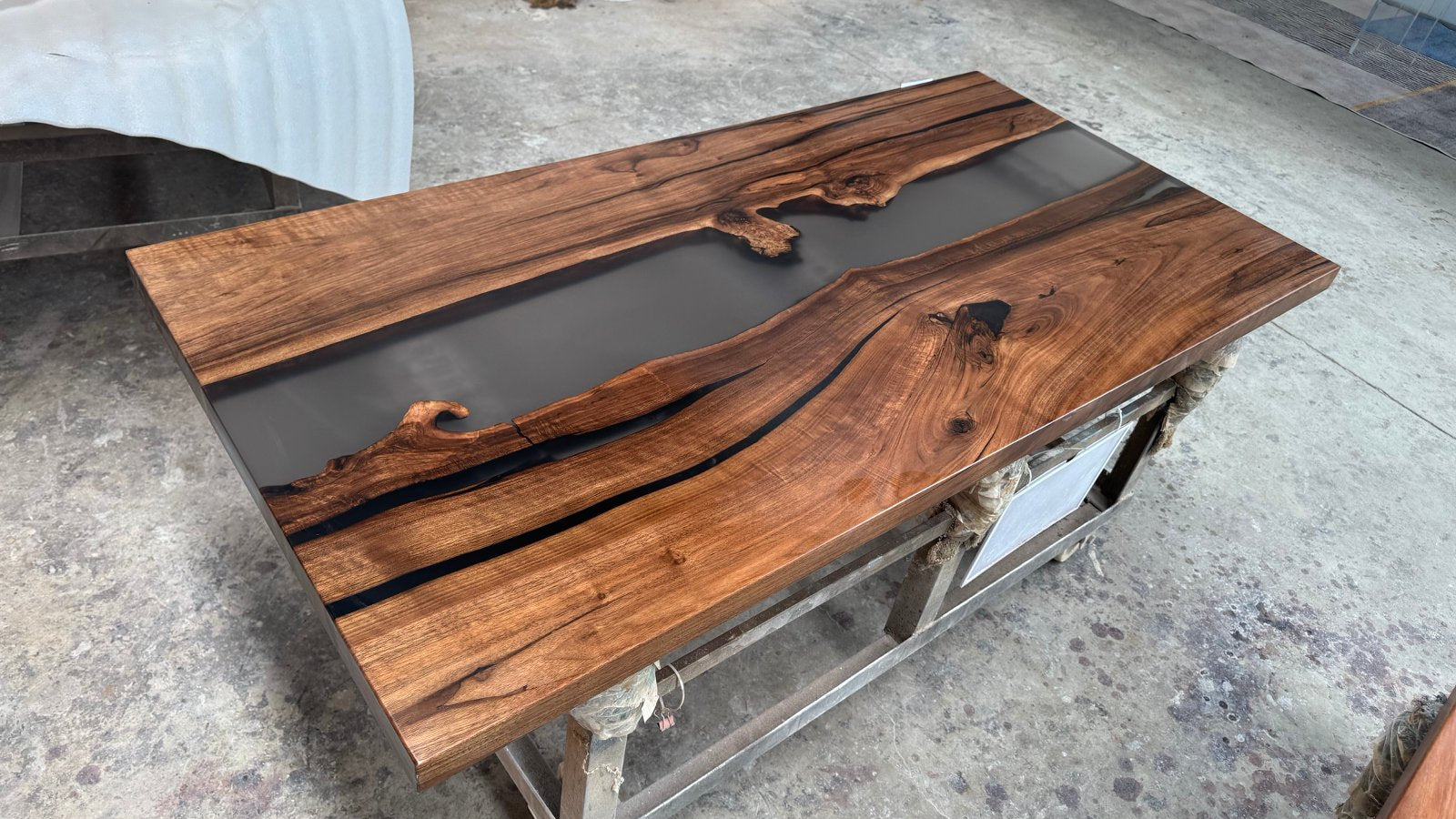 Epoxy vs Resin Table: What's Actually Different, and Why Most "Resin Tables" Are Epoxy Tables