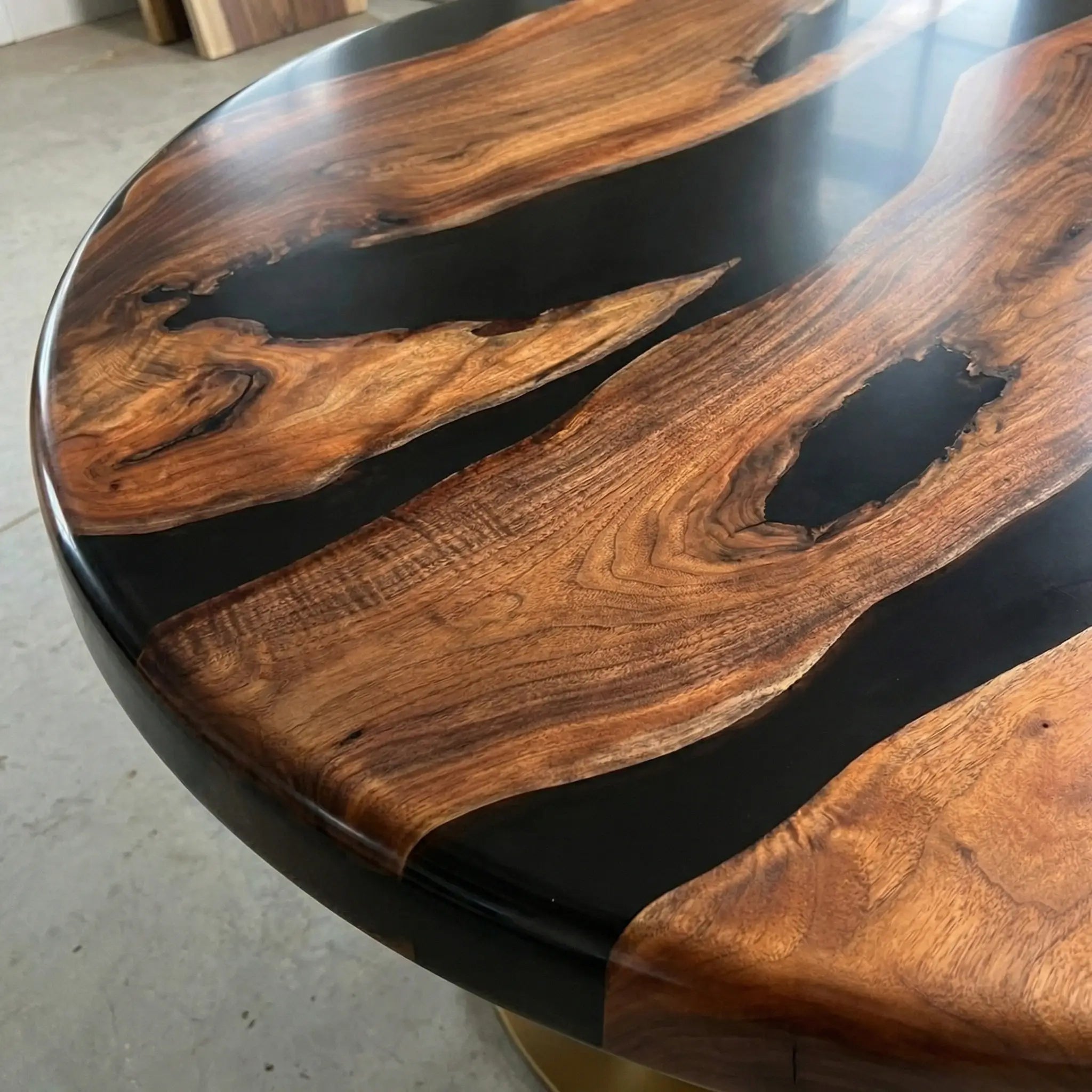 Custom Black Walnut Epoxy Resin Round Coffee Table Black Resin
