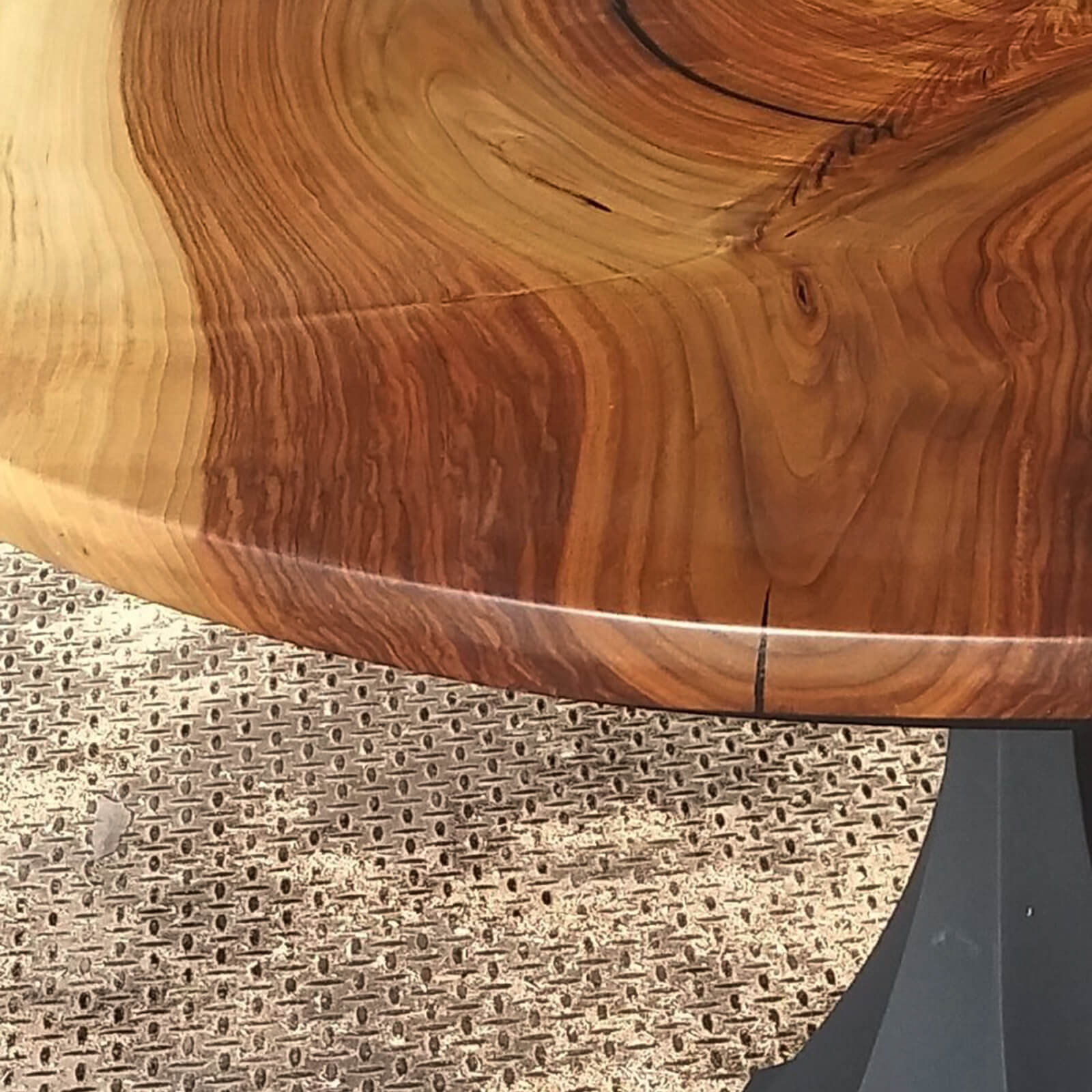 Custom Black Walnut Epoxy Resin Round Coffee Table Black Resin