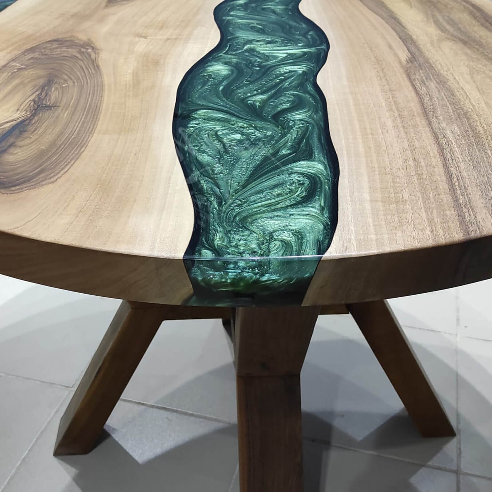 Custom Black Walnut Epoxy Resin Round Coffee Table Green Resin