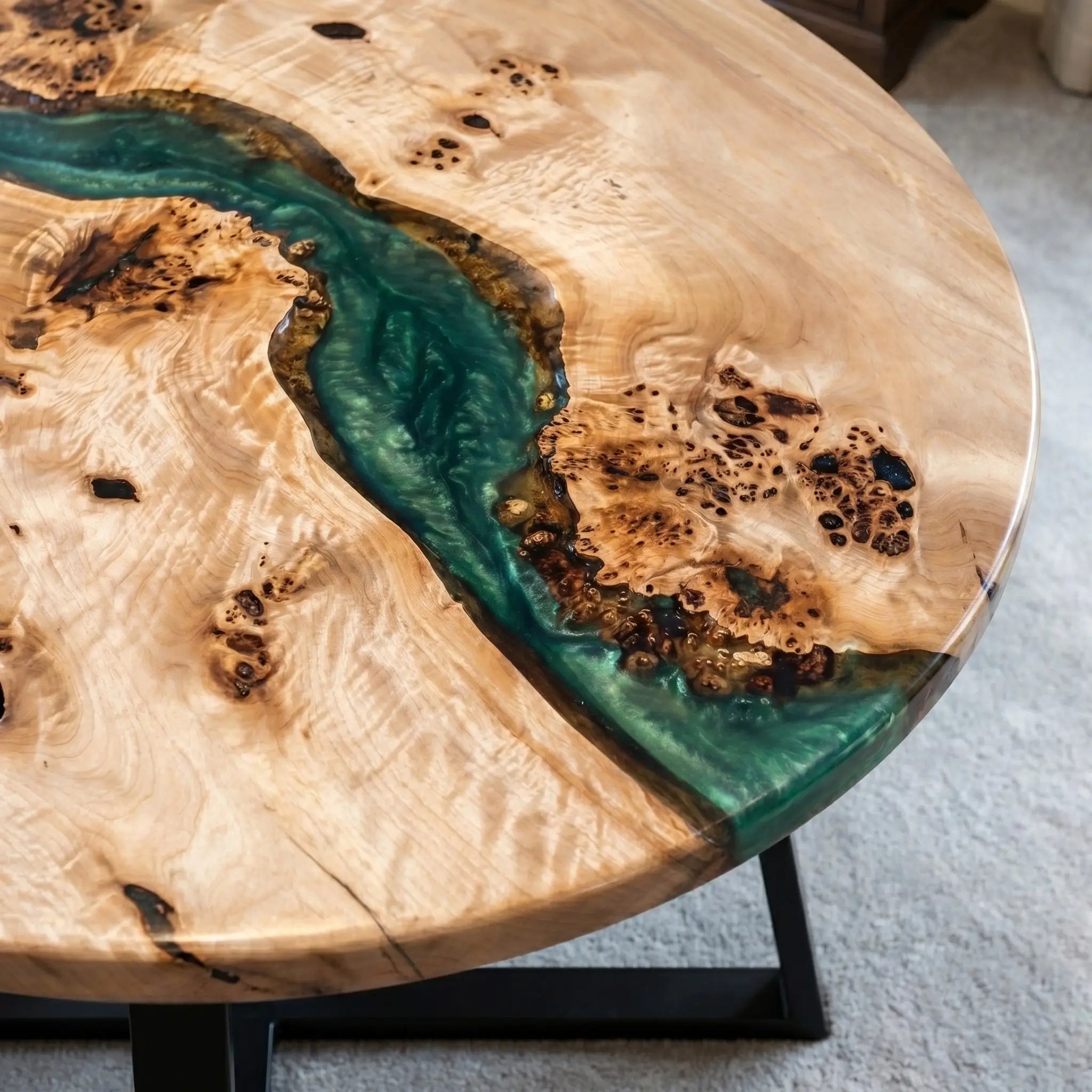 Custom Poplar Epoxy Resin Round Coffee Table Blue Resin