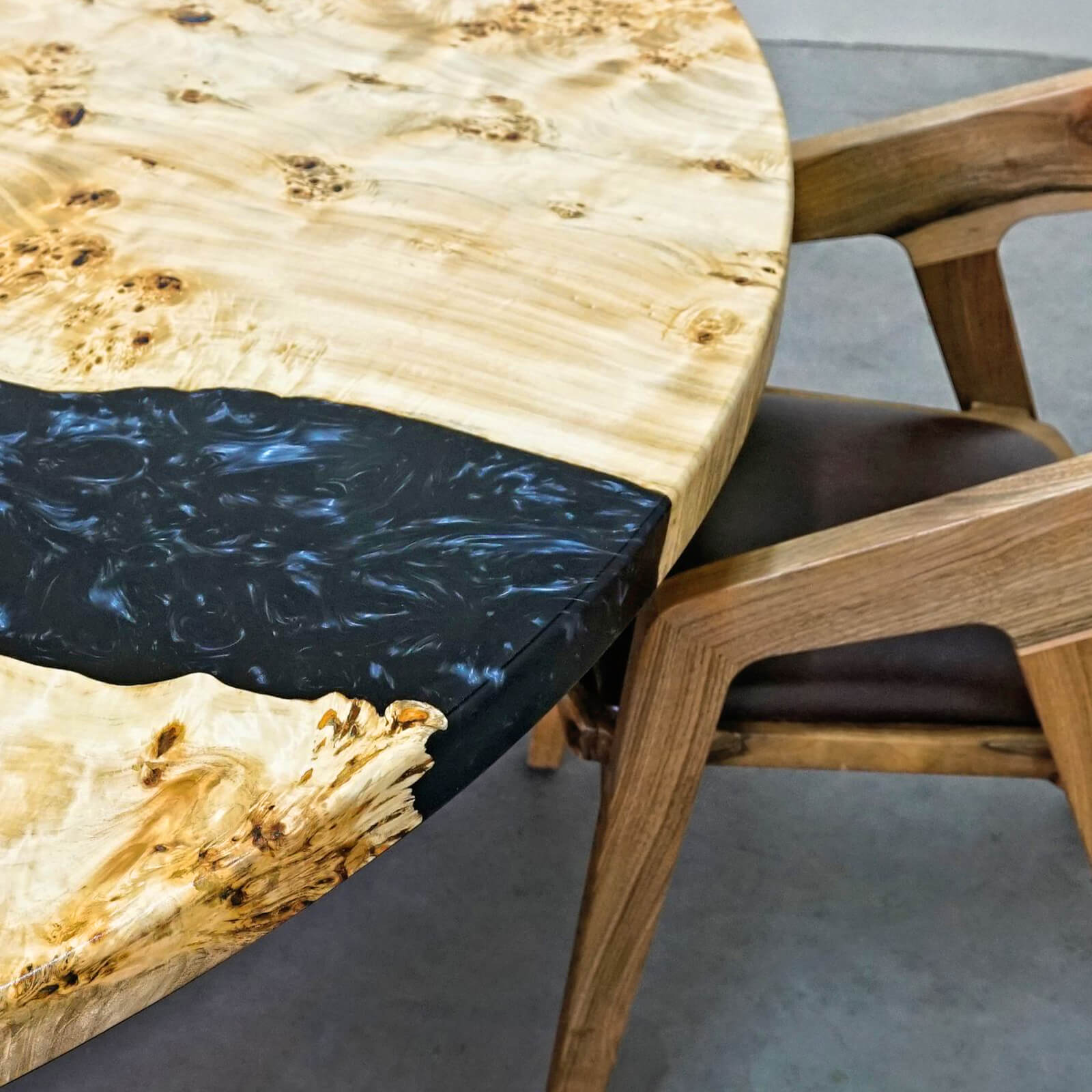 Custom Poplar Epoxy Resin Round Coffee Table Silver Resin