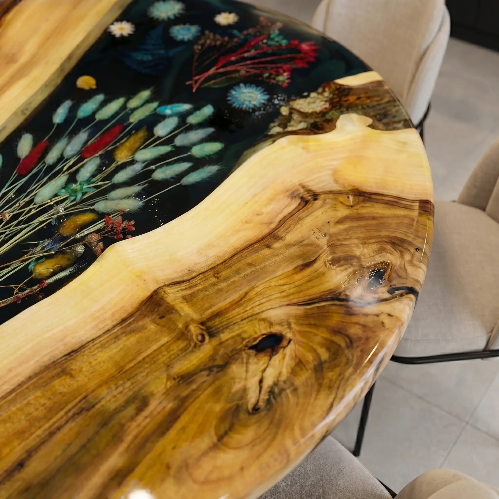 Custom Walnut Epoxy Resin Round Flower Coffee Table Black Resin
