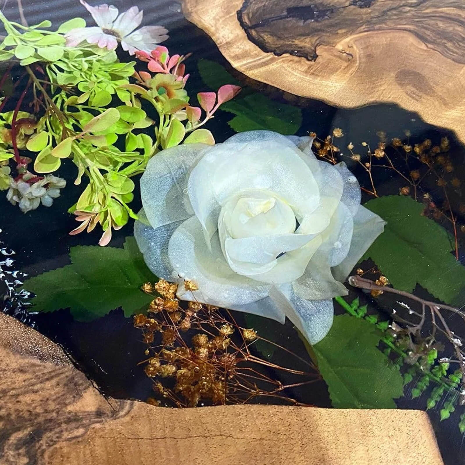Custom Walnut Epoxy Resin Round Flower Coffee Table Green Resin