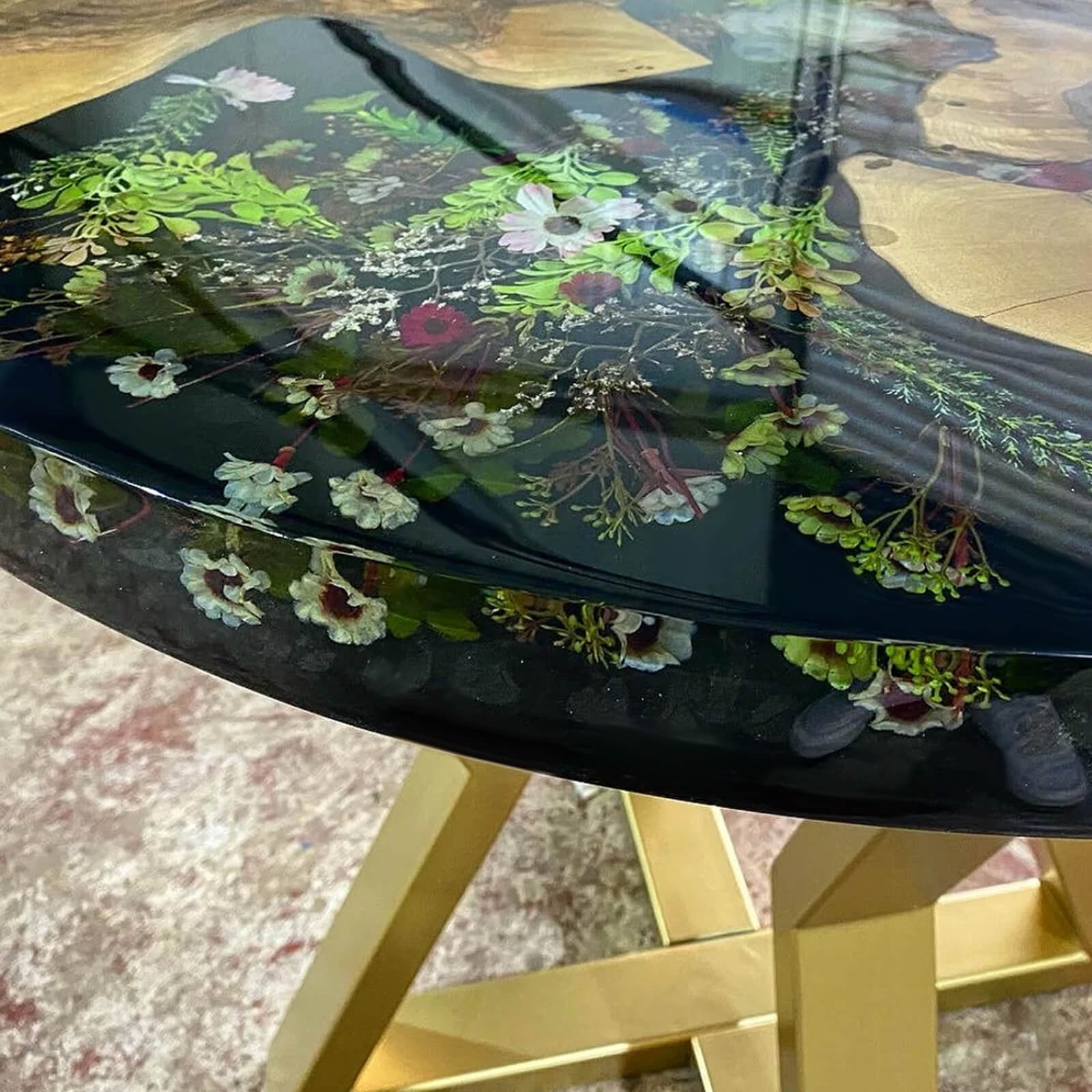 Custom Walnut Epoxy Resin Round Flower Coffee Table Green Resin