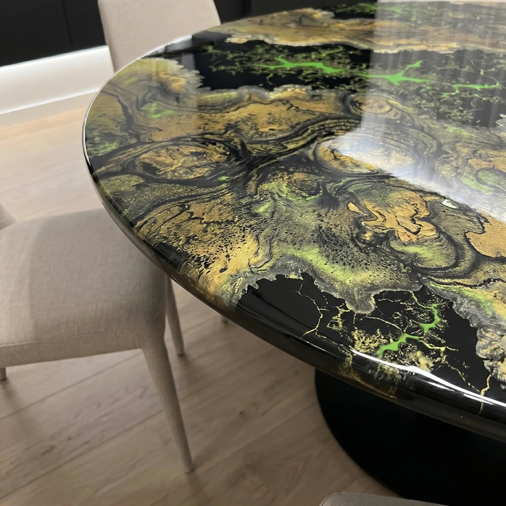Custom Walnut Epoxy Resin Round Flower Coffee Table Green Resin